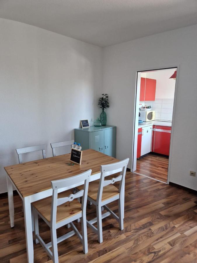 Ferienwohnung Well Located Flat With Balcony Düsseldorf Exterior foto